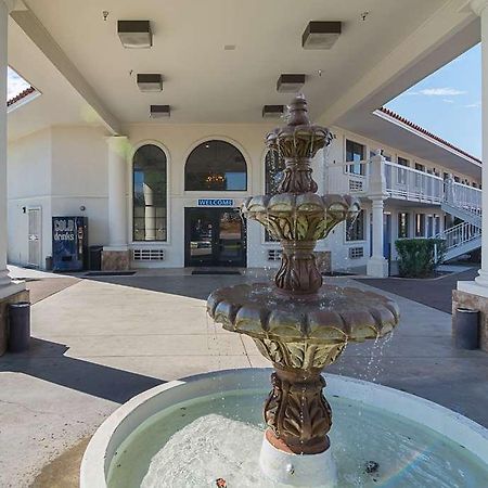 Motel 6 Chandler Prado del Sol Экстерьер фото