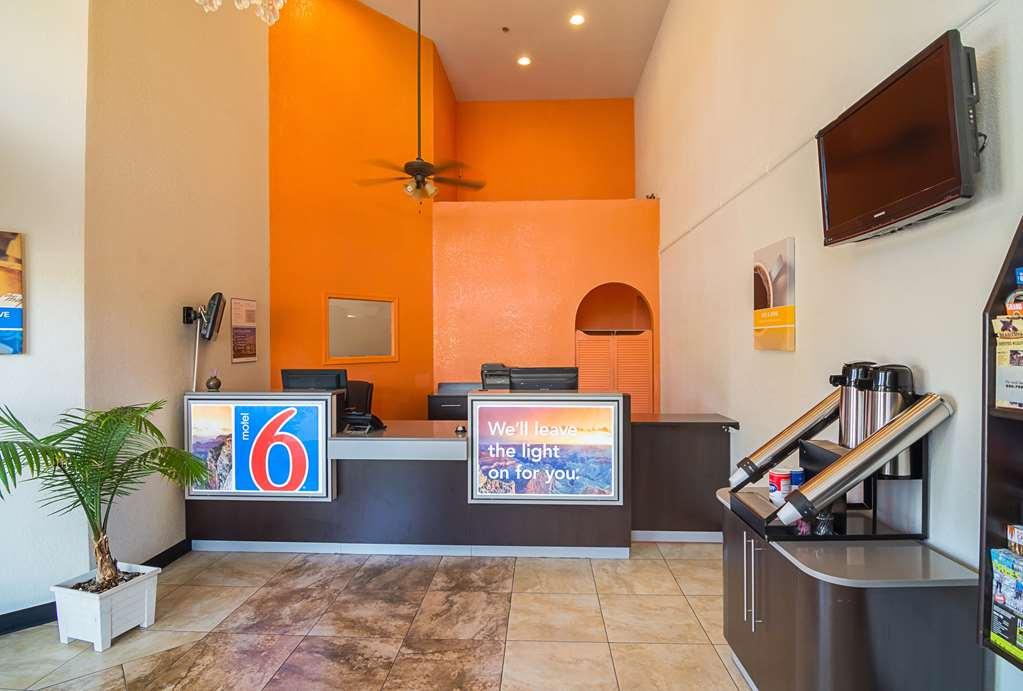 Motel 6 Chandler Prado del Sol Интерьер фото