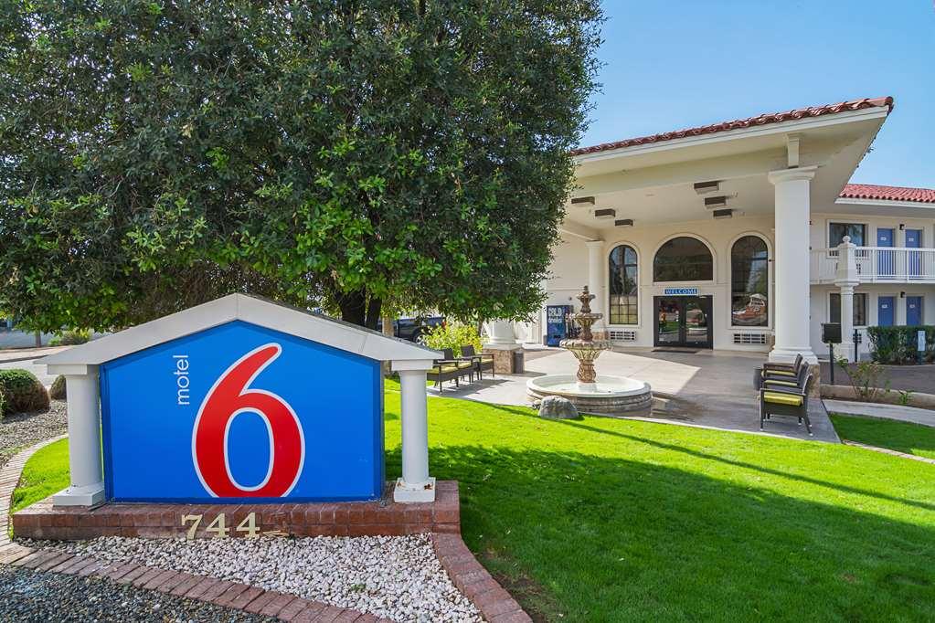 Motel 6 Chandler Prado del Sol Экстерьер фото